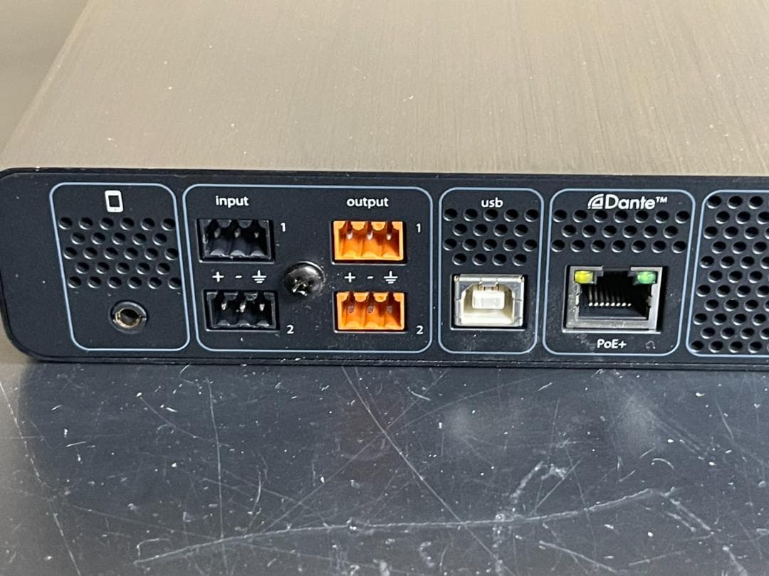 SHURE P300-IMX IntelliMix オーディオ会議プロセッサー