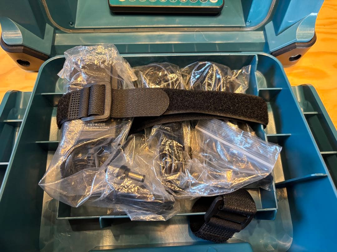 Makita ポータブルテレビ ラジオ Bluetooth