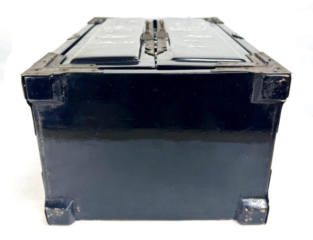 ビンテージ家具 木製青貝螺鈿細工 福禄寿全百宝嵌観音扉黒漆小棚 WWWT090