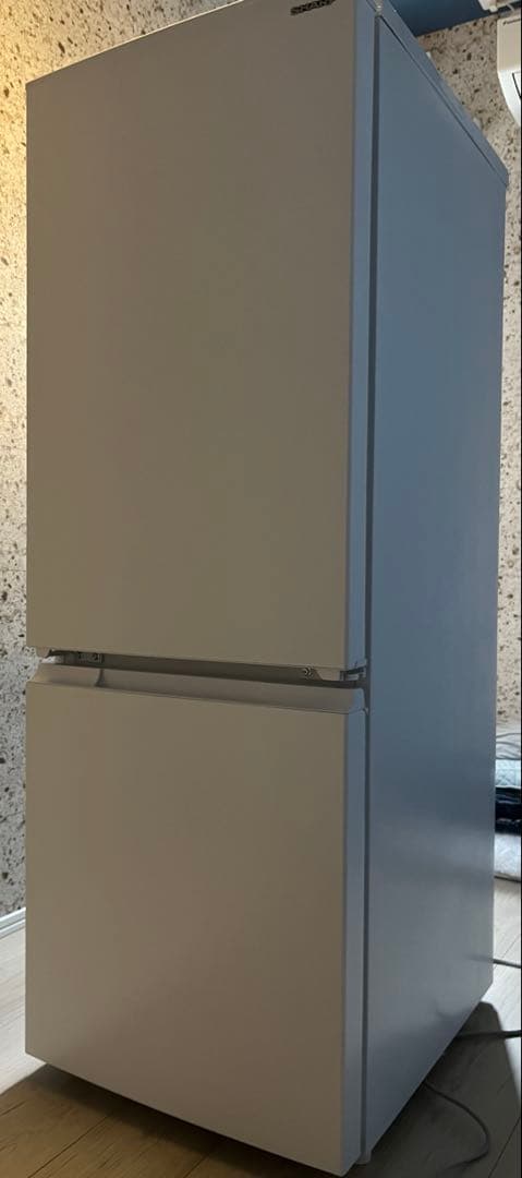 美品(使用1年未満) 2023 SHARP 冷蔵庫 179L SJ-D18K-W
