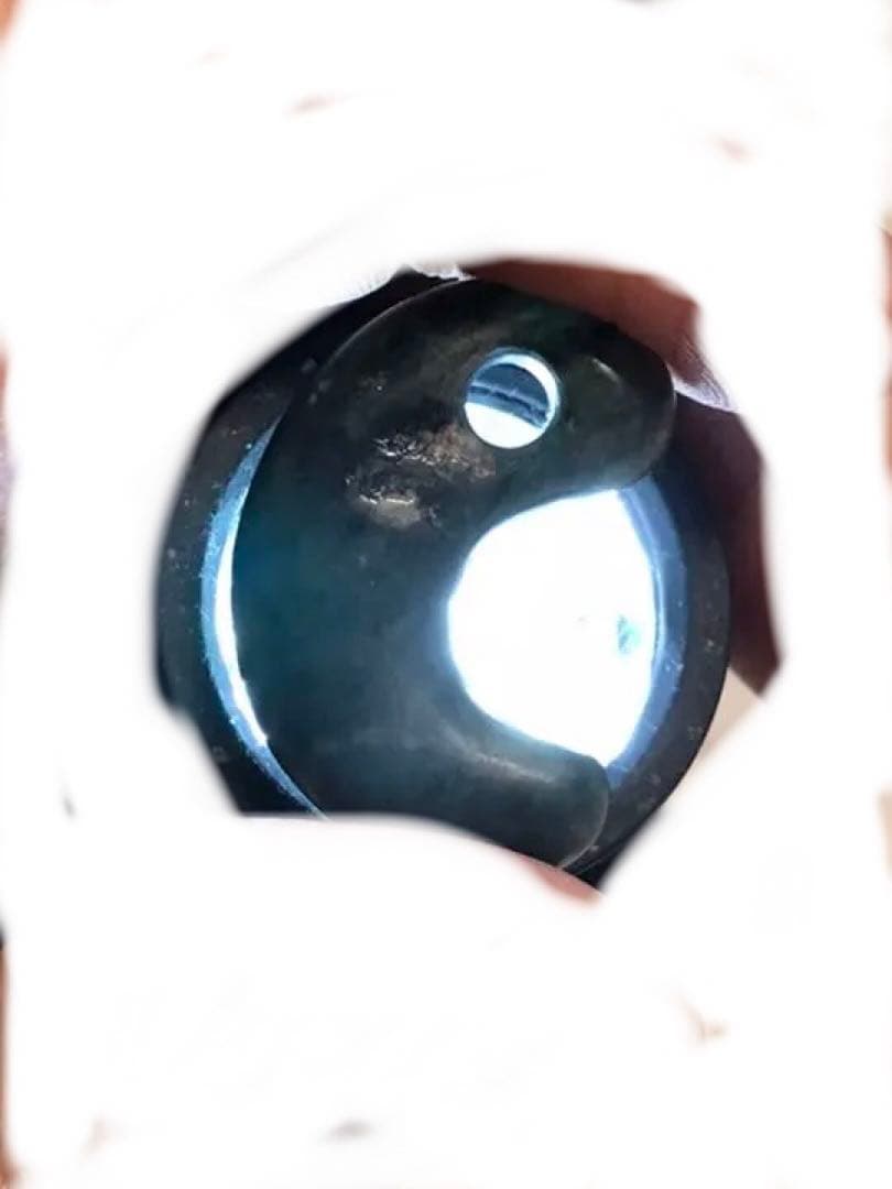 勾玉　深緑　硬玉ヒスイ