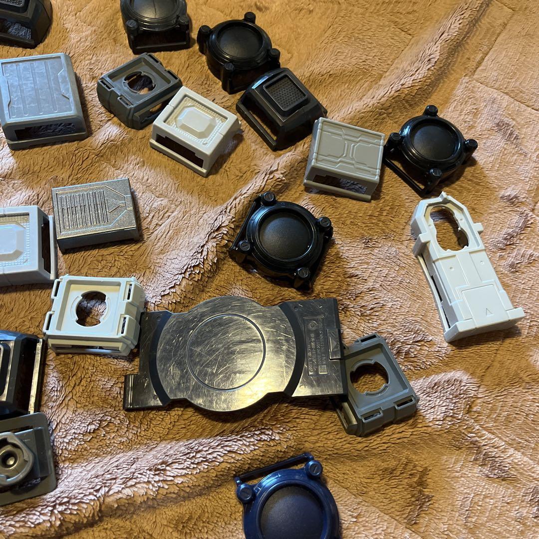 バラ売り　画面ライダーベルト　ベルト止め