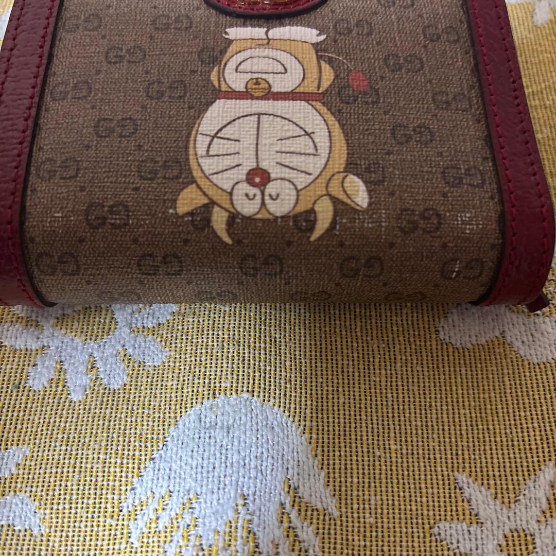 GUCCI ドラえもん二つ折り財布
