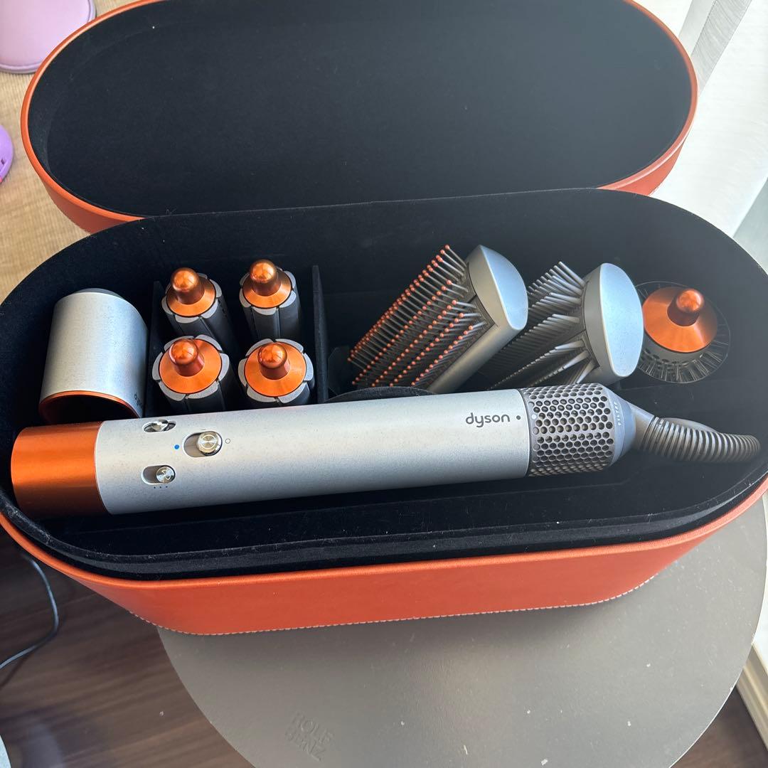 アタッチメント完備　ダイソン エアラップ HS01