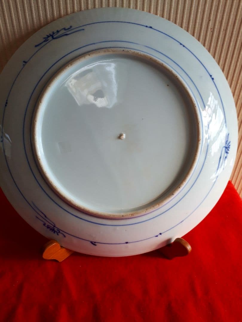 伊万里染め付山水大皿