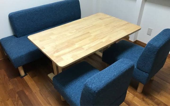 ダイニングテーブル LOWYA