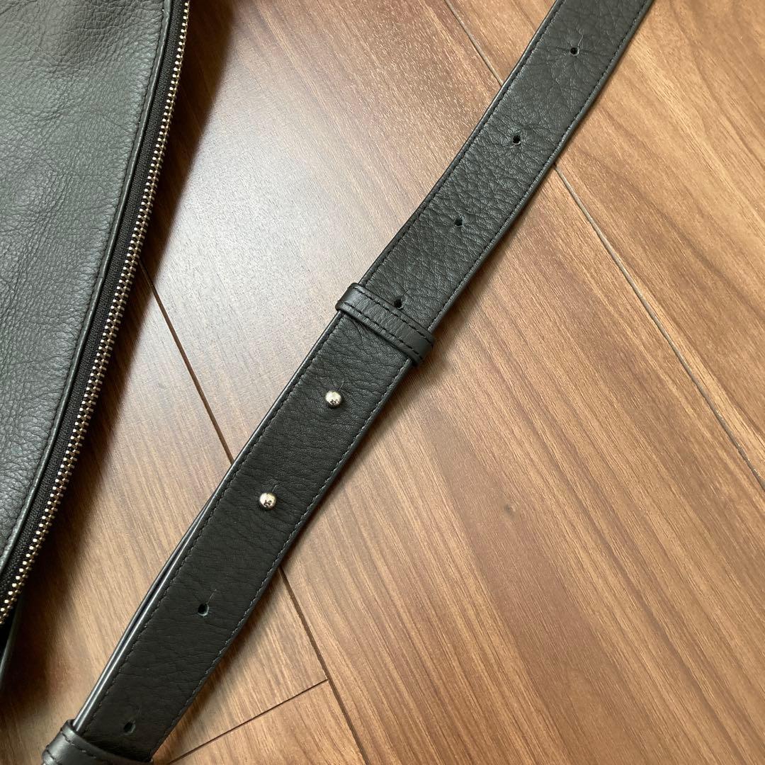 美品 イアパピヨネ スワローマチショルダーバッグ