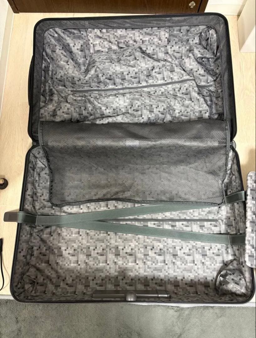 リモワ、サルサ大型キャリーケース 4輪電子タグ付