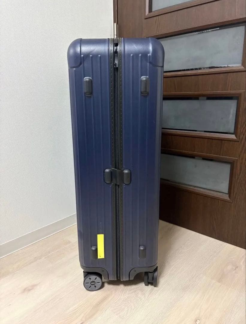 リモワ、サルサ大型キャリーケース 4輪電子タグ付