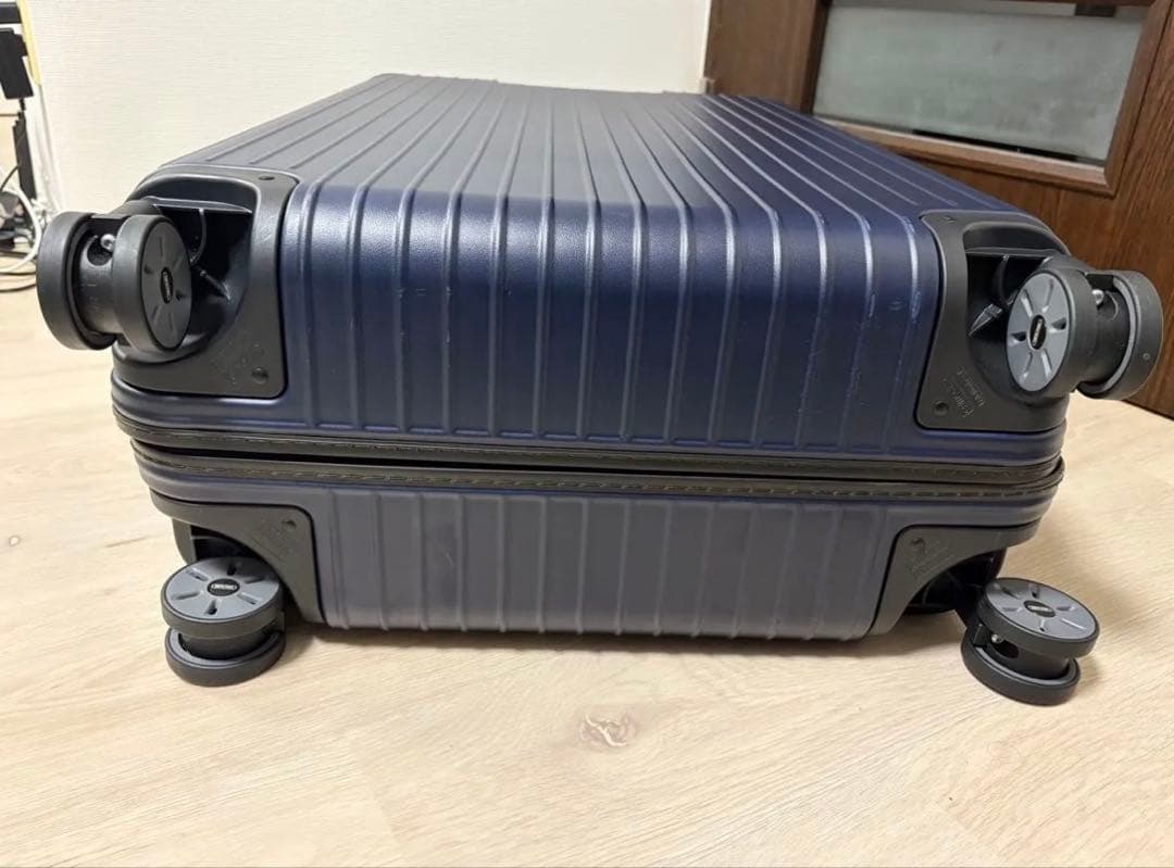 リモワ、サルサ大型キャリーケース 4輪電子タグ付