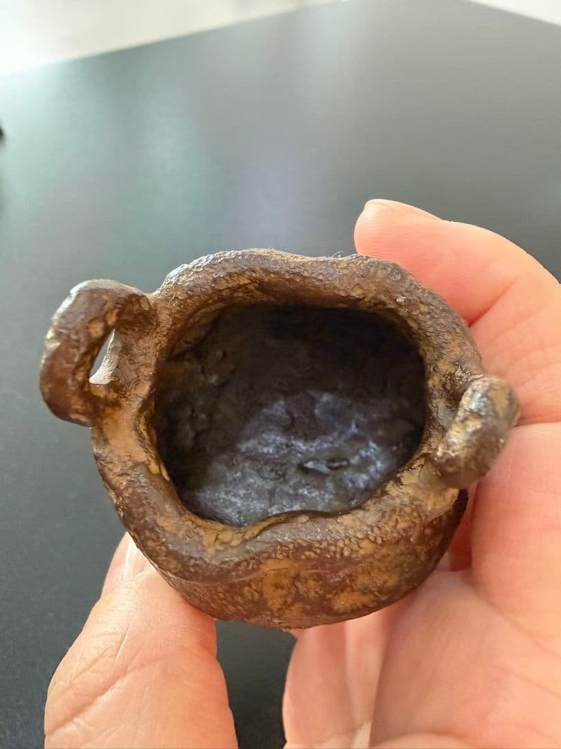 持ち手付き陶器壺 手のひらサイズ