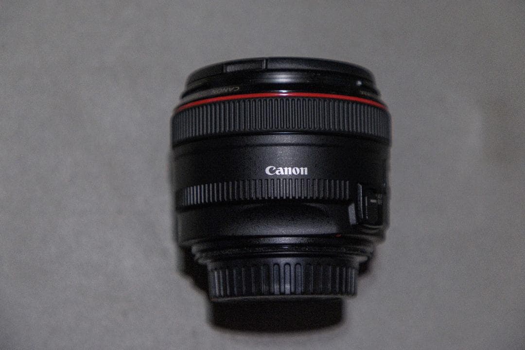 上*希様 送料無 美品　ジャンク　部品取り　中古レンズCANON EF50mm