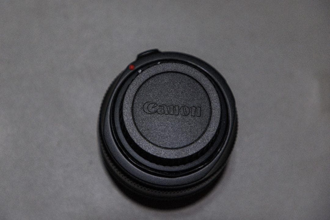 上*希様 送料無 美品　ジャンク　部品取り　中古レンズCANON EF50mm