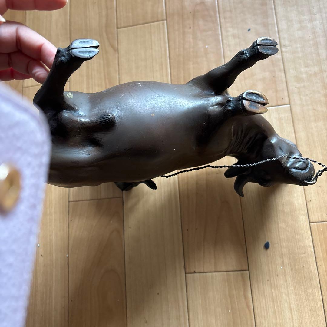 銅製 牛に乗る笛吹童子