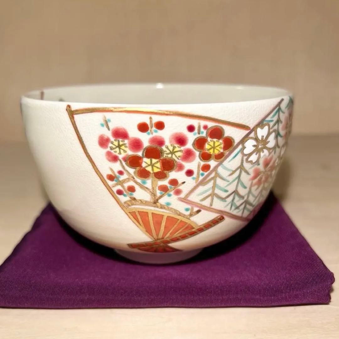 京焼　色絵　扇面　吉祥四季草花紋　四季草花　抹茶茶碗
