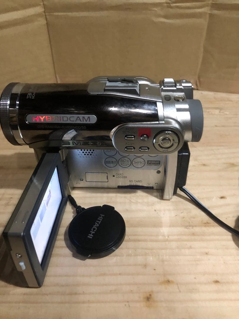 ビデオカメラ HITACHI DVD CAMERA   DZ-HS303