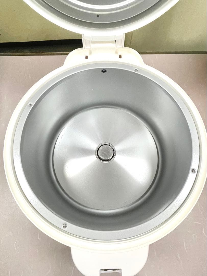 A284 新品❗️1.5升炊飯ジャーパナソニック業務用