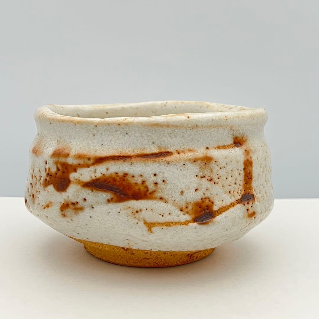 岡安 宮山人 備前 絵志野茶碗 茶道具 半筒型 共箱 共布 作家物 陶印有