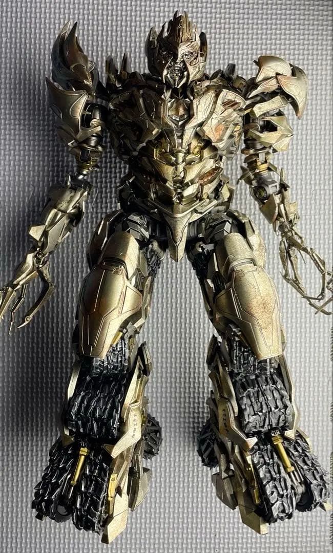 スリーゼロ threezero DLX トランスフォーマー メガトロン