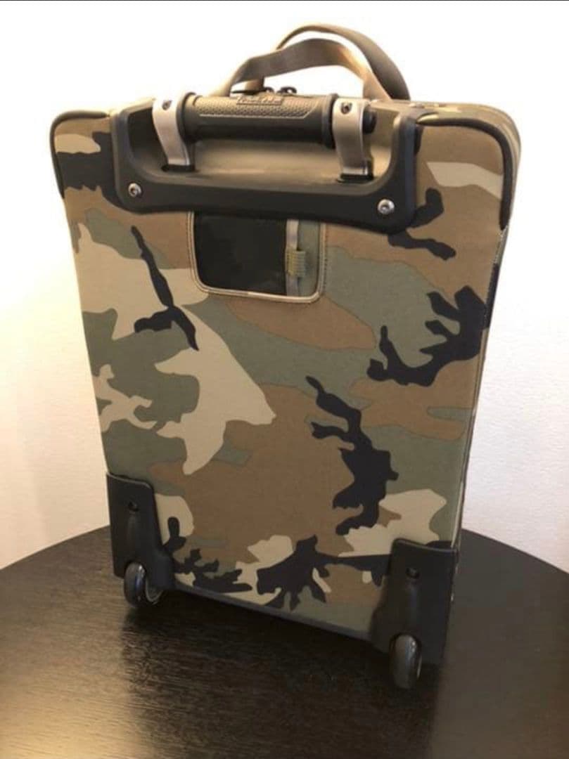 ノースフェイス シャトルローラー カモフラ 迷彩