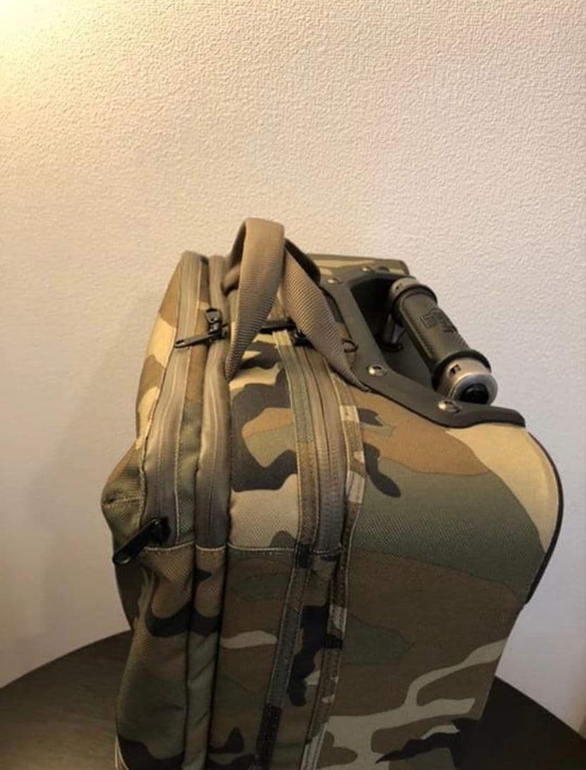 ノースフェイス シャトルローラー カモフラ 迷彩