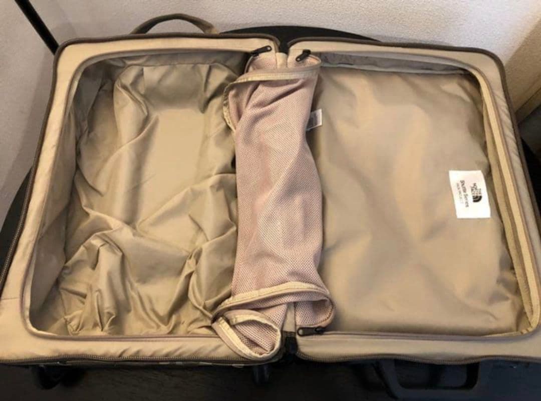 ノースフェイス シャトルローラー カモフラ 迷彩