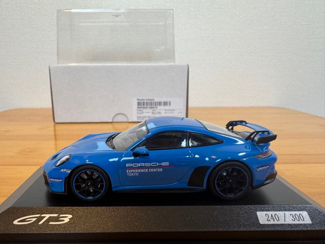 【MINICHAMPS】限定 Porsche 911 GT3 PEC TOKYO
