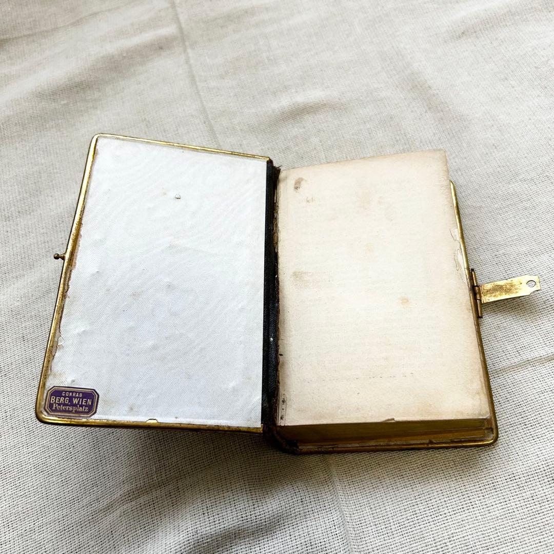 【希少】ウィーン蚤の市 アンティーク聖書 祈祷書 三方金 金具装丁 雑貨 小物