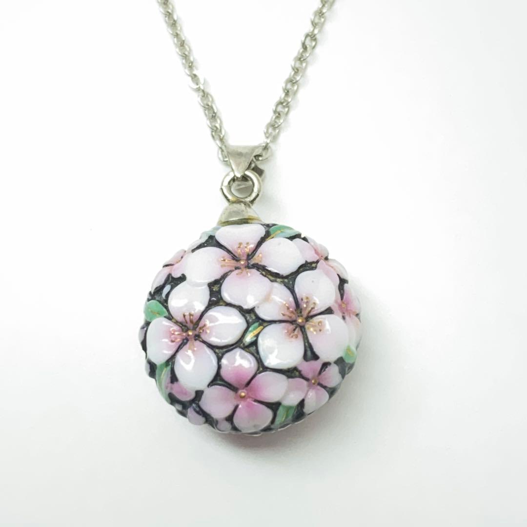 俊兼　トシカネジュエリー 有田焼 花 陶器 ネックレス