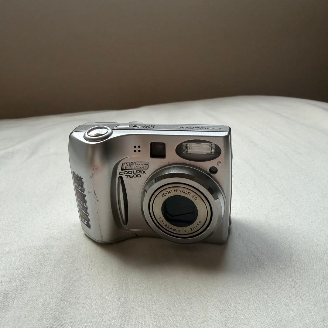 【動作確認済】Nikon COOLPIX S560 デジタルカメラ デジカメ