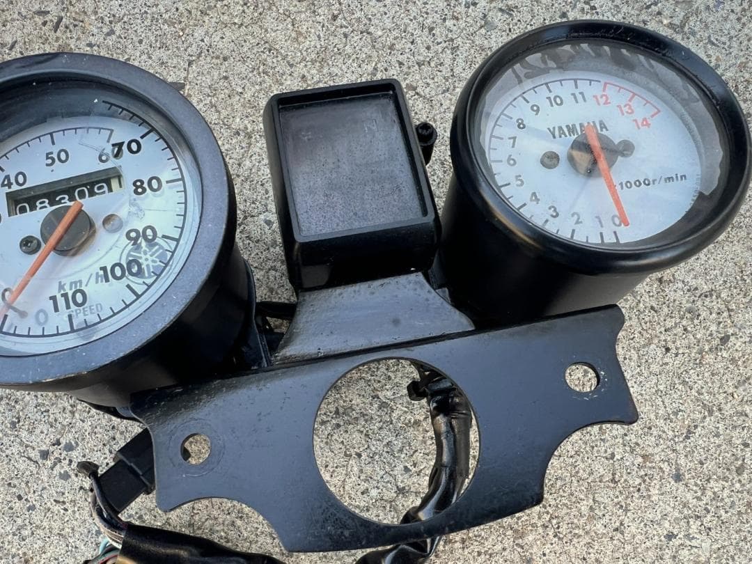 ヤマハ　RZ50 純正メーター　動作確認済み