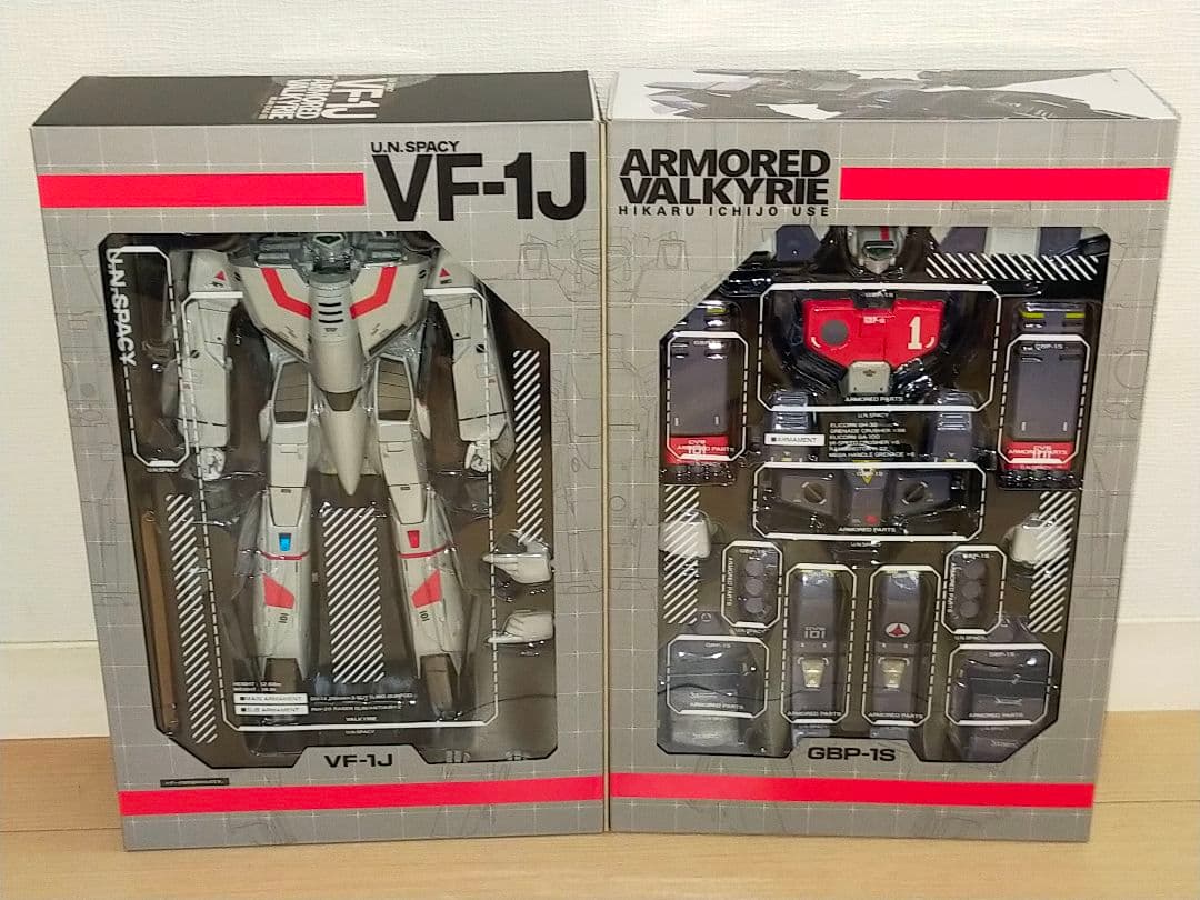 DX超合金 アーマードバルキリー&スーパーパーツ