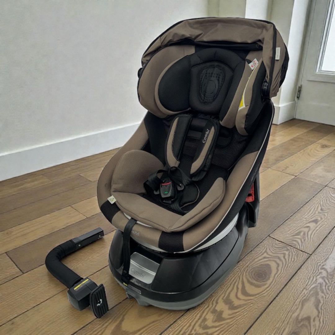 Combi WL ネムール エッグショック チャイルドシート