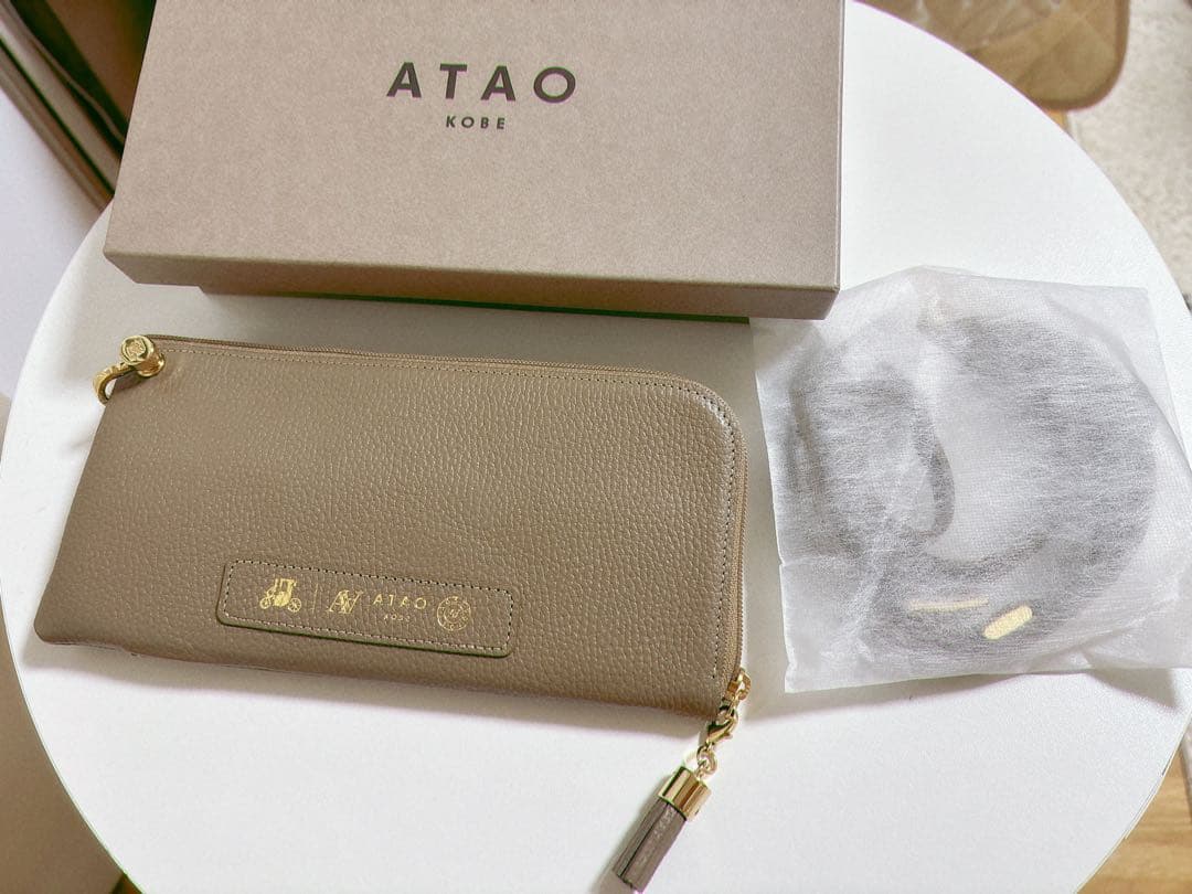 【新品 未使用】ATAO Batty(バティ)／バッグにもなる長財布