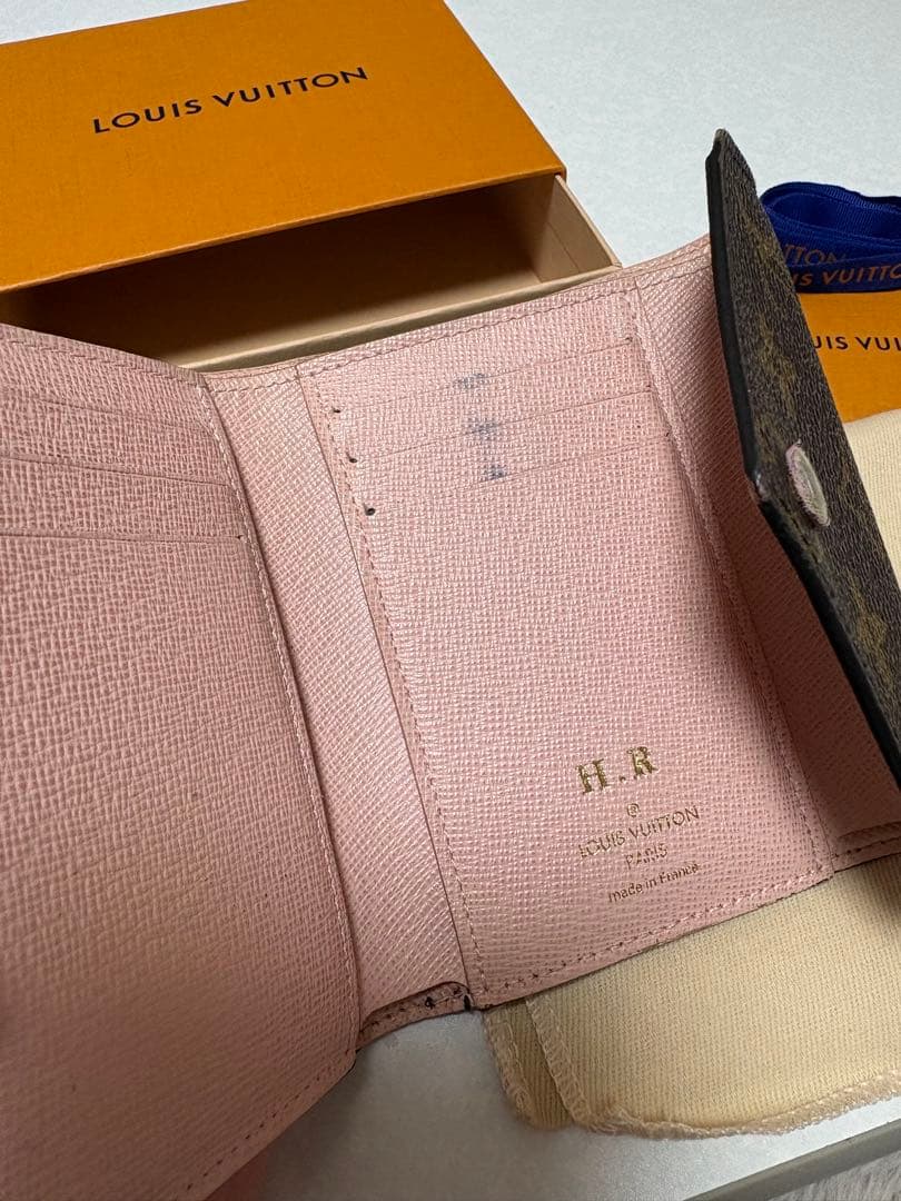 LOUIS VUITTON 三つ折り財布 ポルトフォイユヴィクトリーヌ