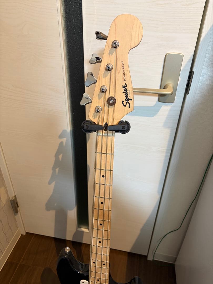 与*）様 【中古改造品】Squier by Fender Bronco™ Bas