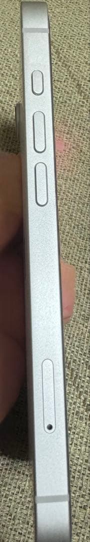 iPhone 16e ホワイト 本体 128GB SIMフリー　アップル公式購入