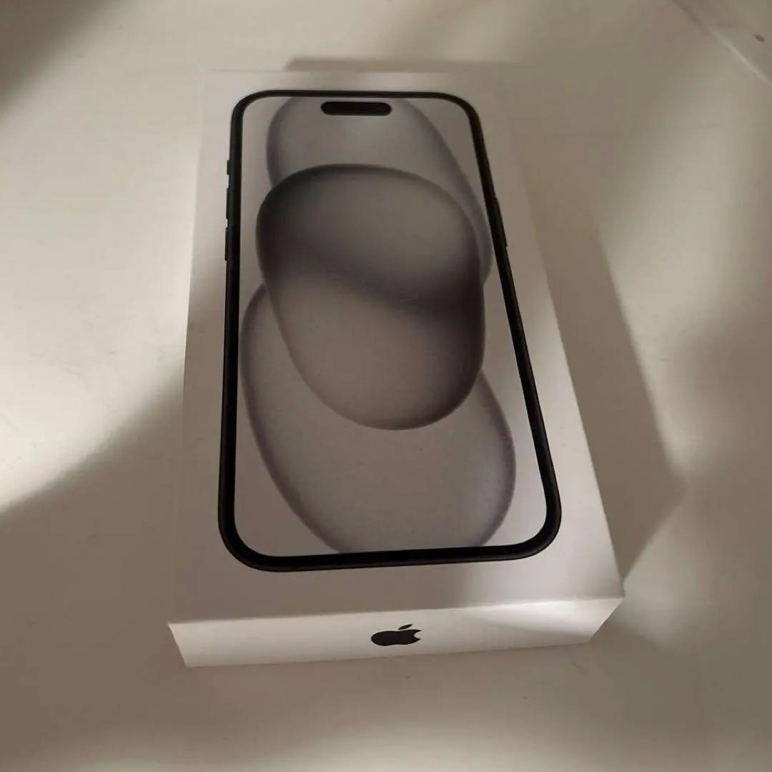Apple iPhone 15 SIMフリー　ブラック　128GB