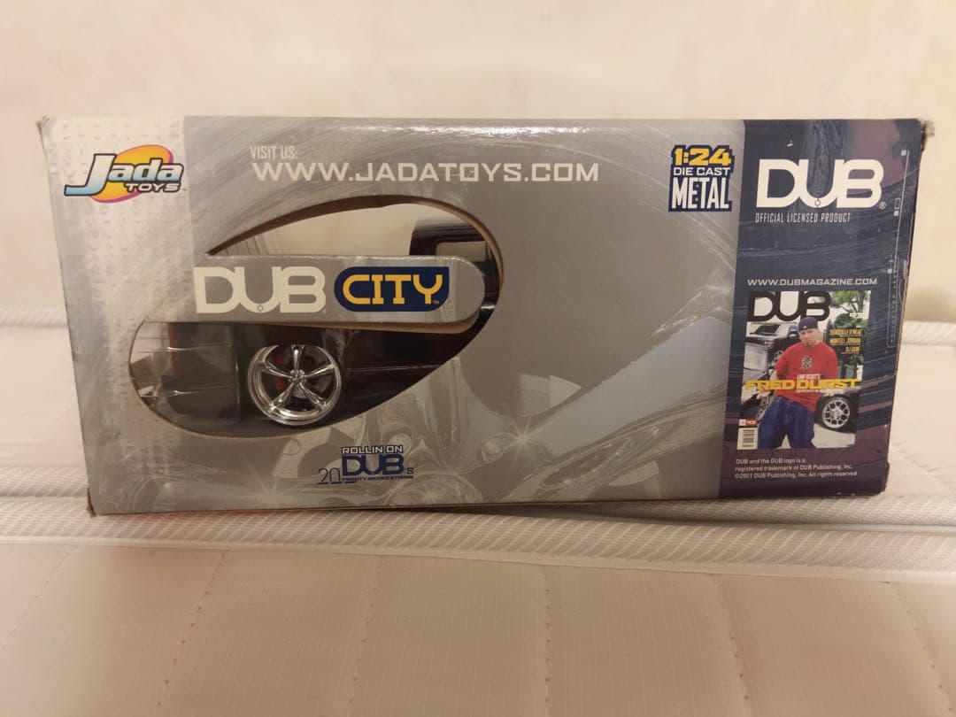 ミニカー DUB CITY 2003 Dodge Ram 1:24