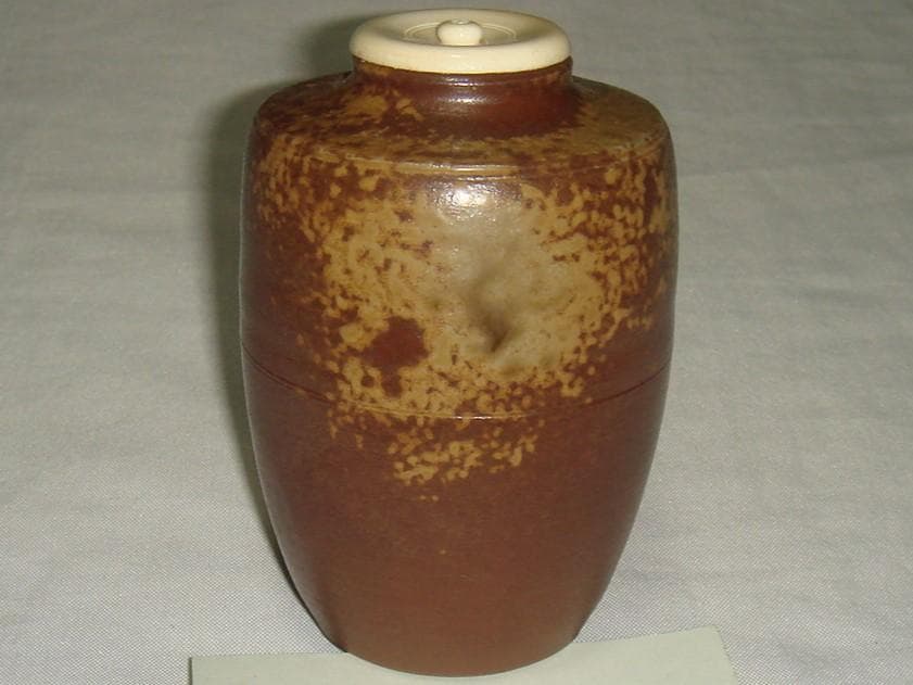 茶道具　備前焼　陶峰作　備前胡麻焼肩衝茶入　海松浪裂仕覆付　美品！！