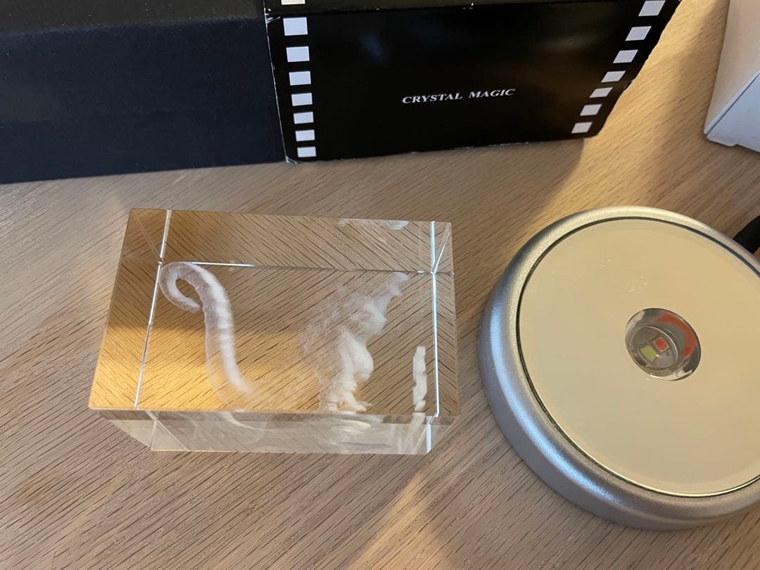 GODZILLA ゴジラ　ユニバーサルスタジオ限定　ディスプレイ照明　クリスタル