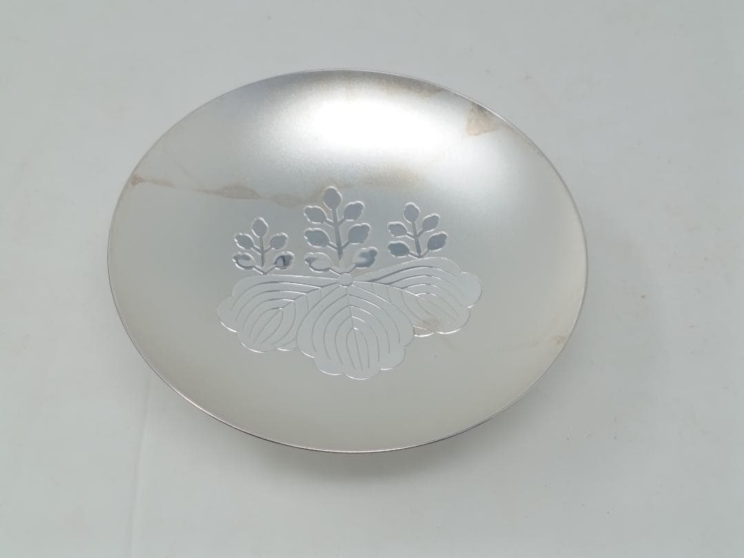 純銀製　造幣局製　内閣総理大臣　銀杯　約177g