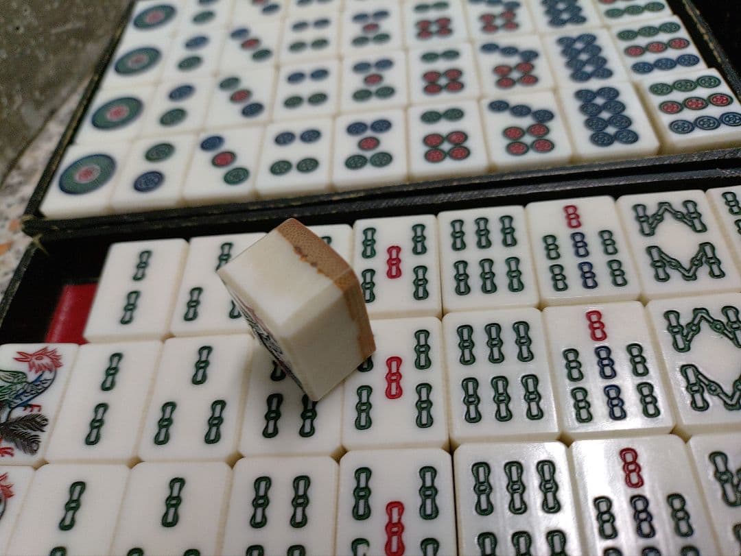 背竹牌ベークライト　極美品　麻雀牌　セット　花牌　予備牌揃い