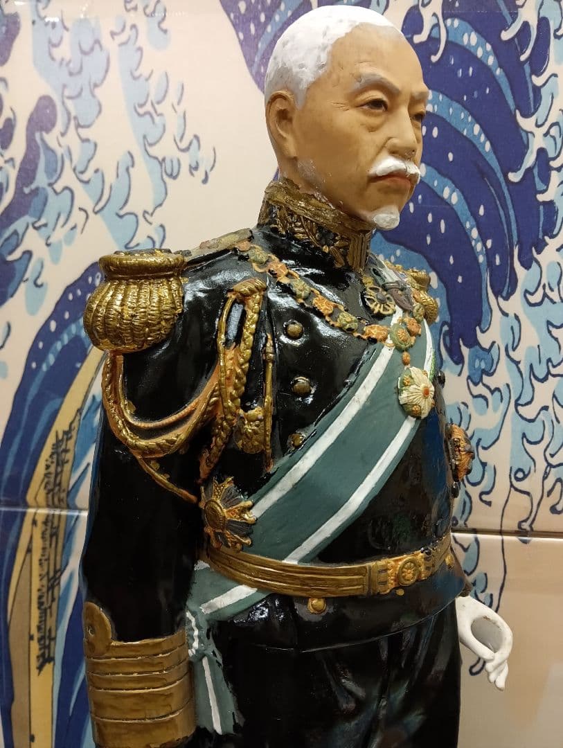 確認用画像戦前時代細密造形東郷平八郎元帥海軍大将陶器製４６センチ人形修正飾り置物
