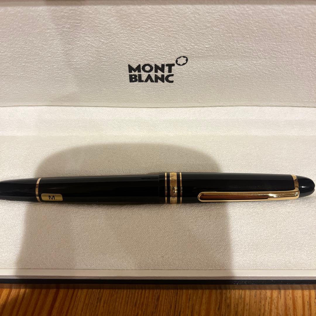 未使用　MONT BLANC ブラック 万年筆 Mサイズ