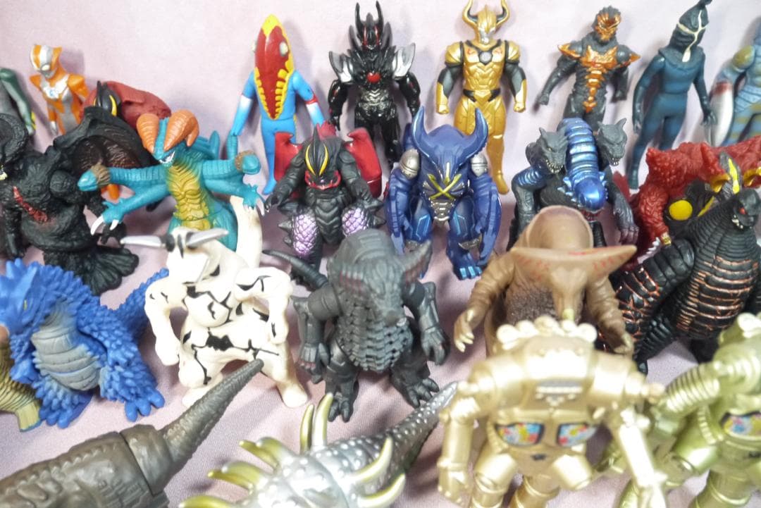 ウルトラヒーローシリーズ500　ウルトラ怪獣シリーズ500　ソフビ　121体