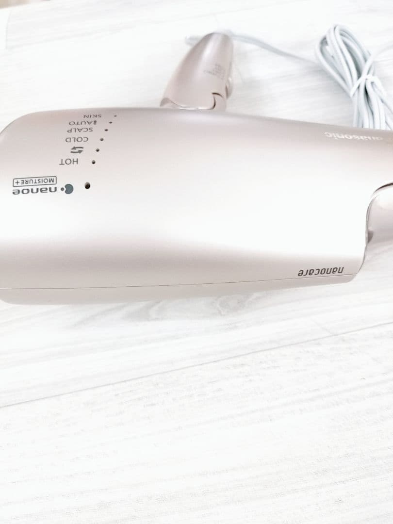 ほぼ未使用☺️ノズル付き パナソニック ナノケア ドライヤー　EH-NA0G