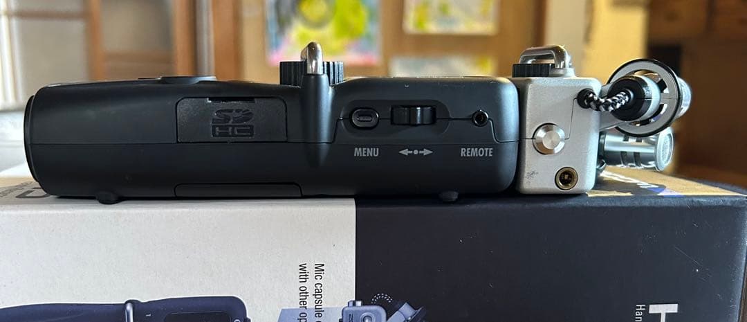 ZOOM H5 ハンディレコーダー　ケース、ウィンドスクリーンなど付属品付き