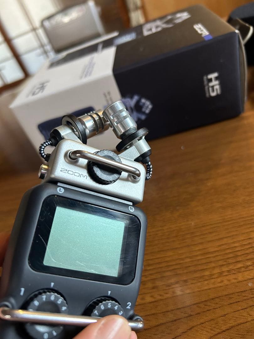 ZOOM H5 ハンディレコーダー　ケース、ウィンドスクリーンなど付属品付き