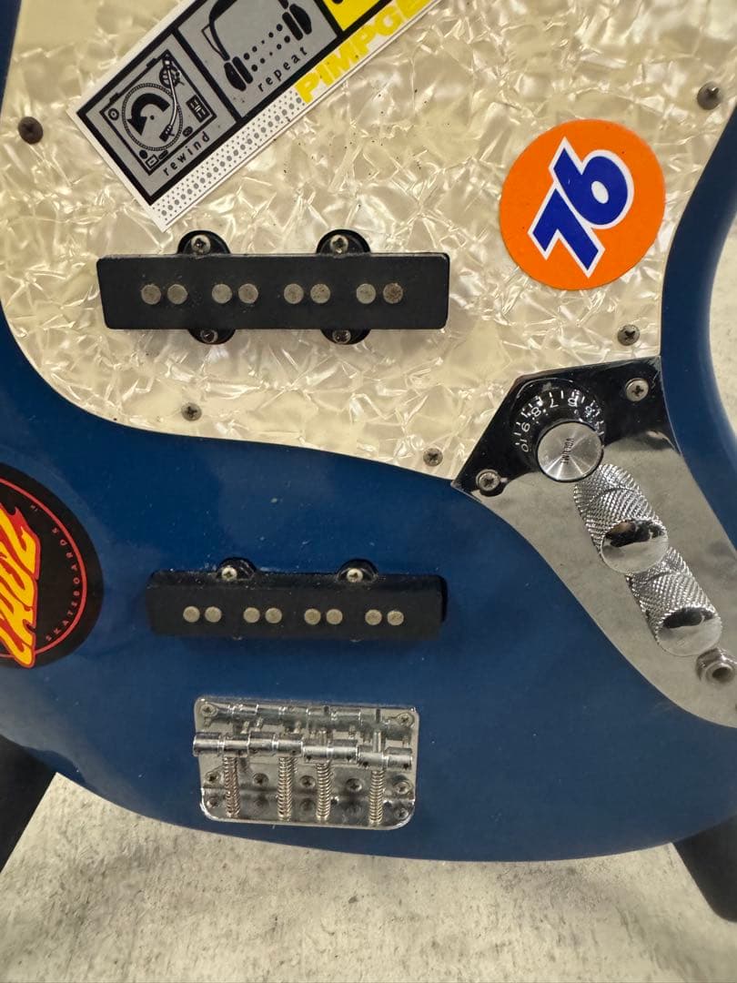 Flavour エレキベース 青 21フレット